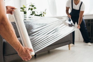 The Benefits of Hiring Professional Movers